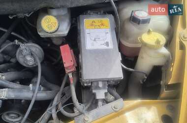 Грузовой фургон Ford Transit 2005 в 