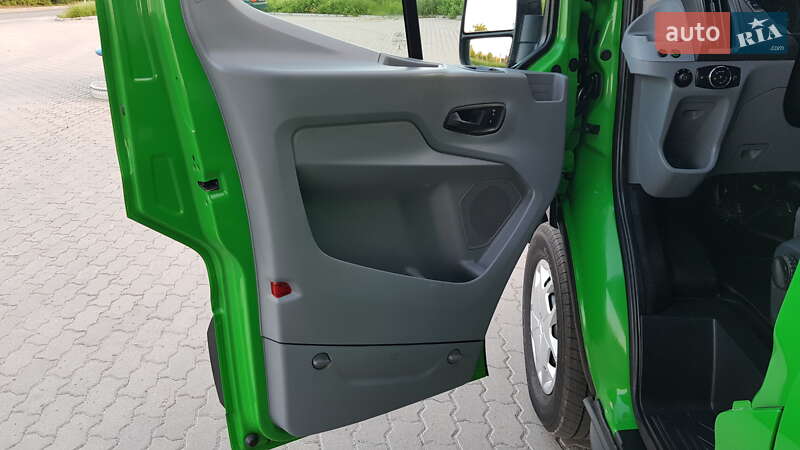 Вантажний фургон Ford Transit 2019 в Вінниці