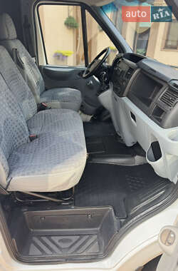 Грузовой фургон Ford Transit 2013 в 