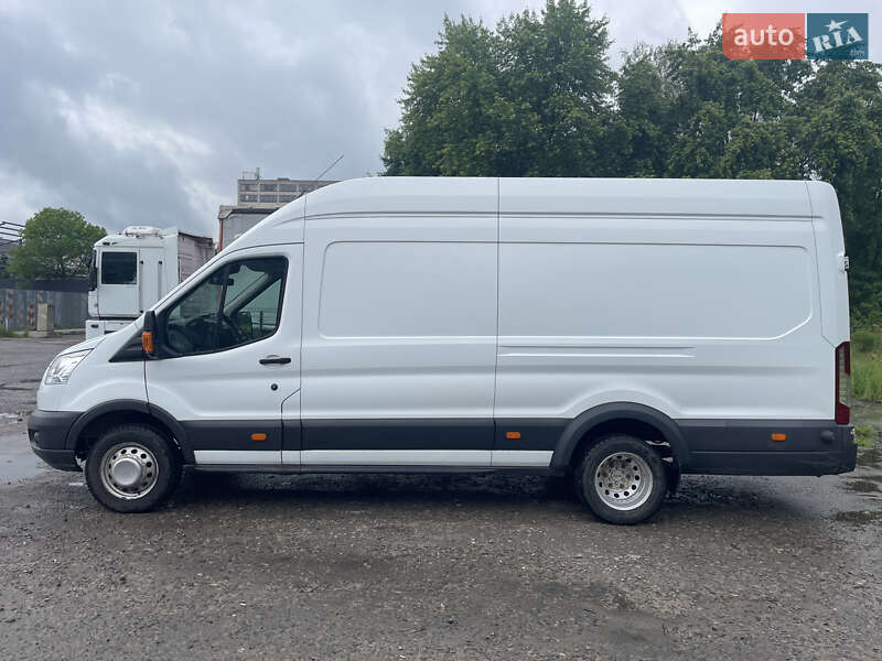 Грузовой фургон Ford Transit 2015 в Львове