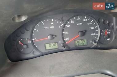 Грузовой фургон Ford Transit 2006 в 