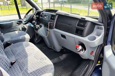 Микроавтобус Ford Transit 2011 в 