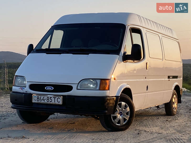 Грузовой фургон Ford Transit 1996 в Дрогобыче
