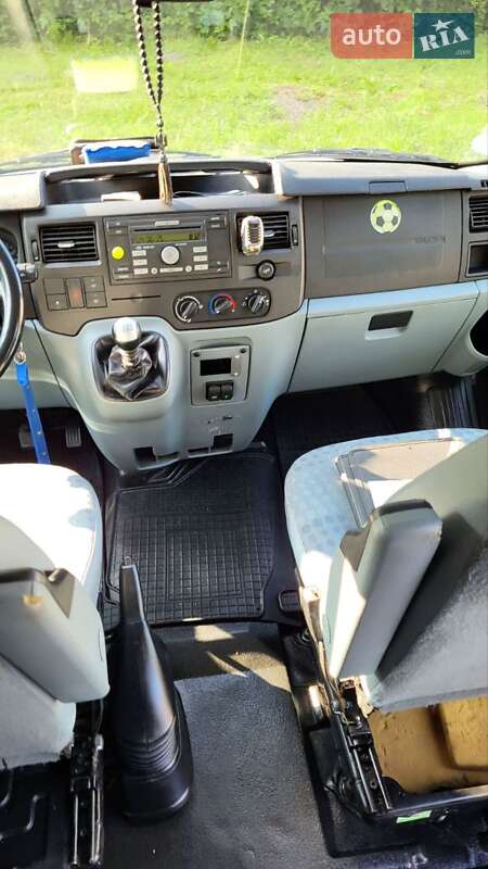 Микроавтобус Ford Transit 2013 в Ровно