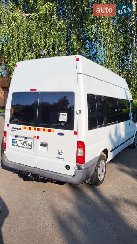 Микроавтобус Ford Transit 2013 в Ровно