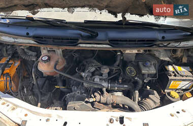 Грузовой фургон Ford Transit 1999 в 