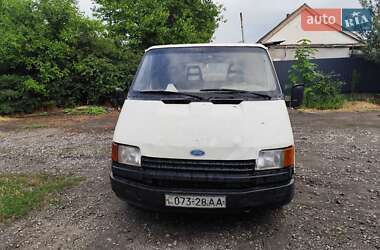 Грузовой фургон Ford Transit 1989 в Каменском