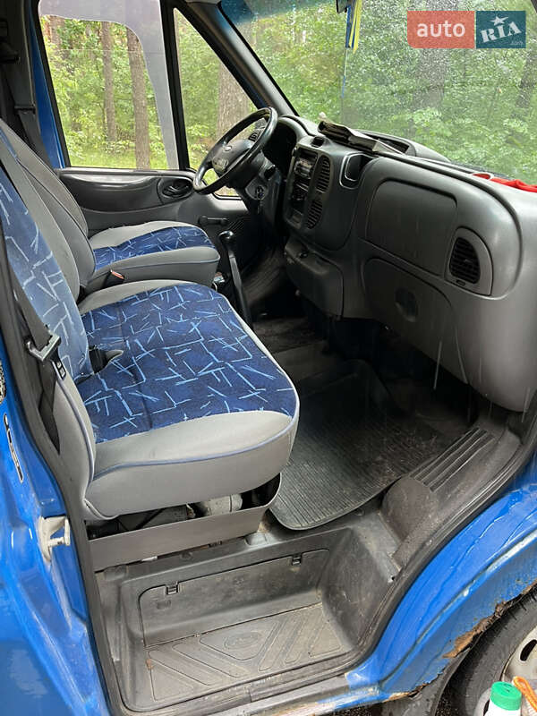 Грузопассажирский фургон Ford Transit 2003 в Броварах фото 3 Грузопассажирский фургон Ford Transit 2003 в Броварах
