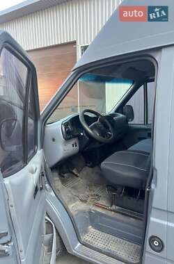 Грузовой фургон Ford Transit 1998 в 