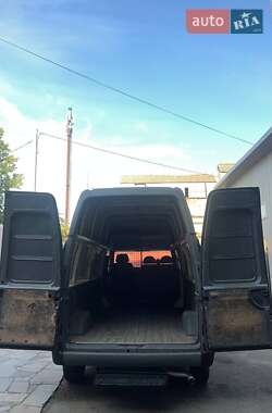 Грузовой фургон Ford Transit 1998 в 