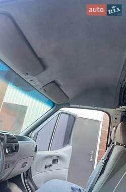 Грузовой фургон Ford Transit 1998 в 