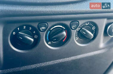 Грузовой фургон Ford Transit 2014 в 