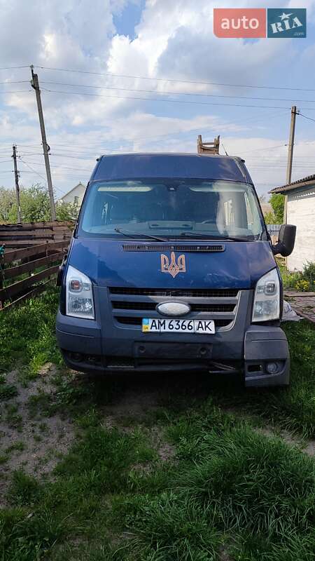 Вантажопасажирський фургон Ford Transit 2007 в На Новій Борові
