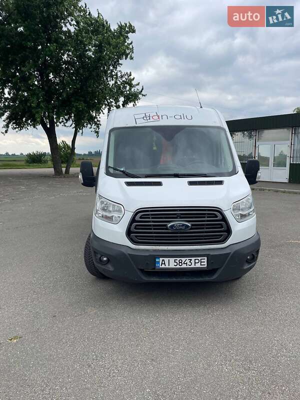Вантажний фургон Ford Transit 2017 в Борисполі