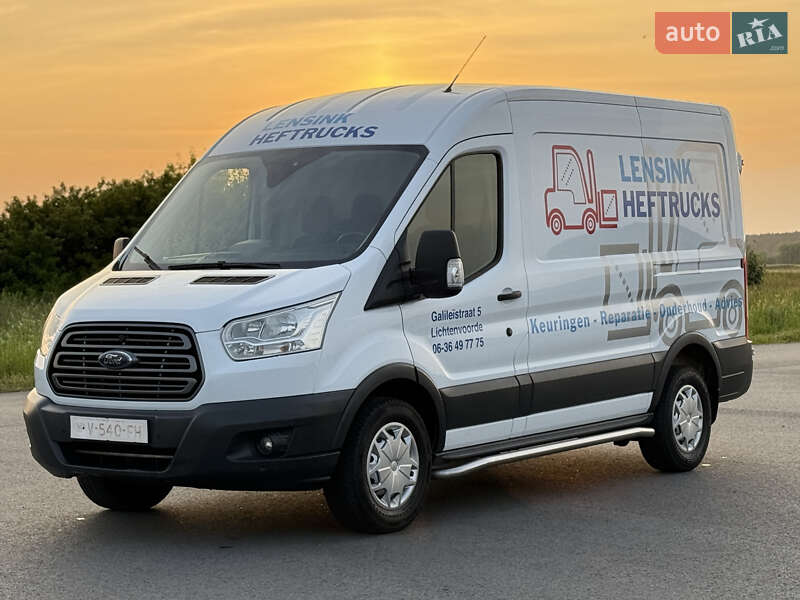 Вантажний фургон Ford Transit 2017 в 