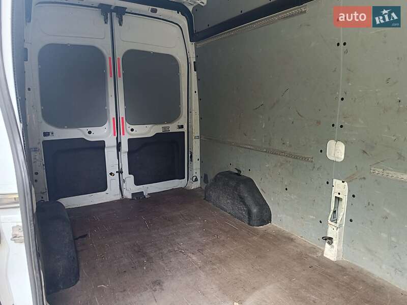 Грузовой фургон Ford Transit 2014 в Белополье