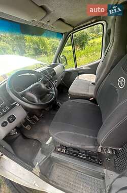 Грузовой фургон Ford Transit 1996 в 
