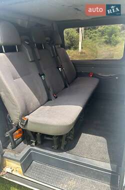 Грузовой фургон Ford Transit 1996 в 