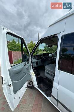Минивэн Ford Transit 2011 в 