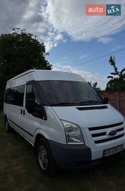 Минивэн Ford Transit 2011 в 
