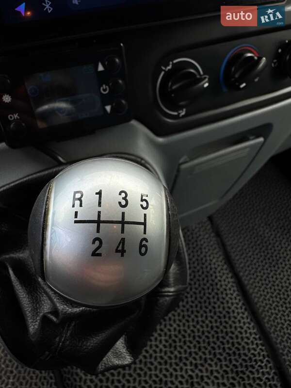 Микроавтобус Ford Transit 2011 в Тульчине