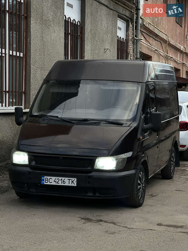 Грузовой фургон Ford Transit 2005 в Львове