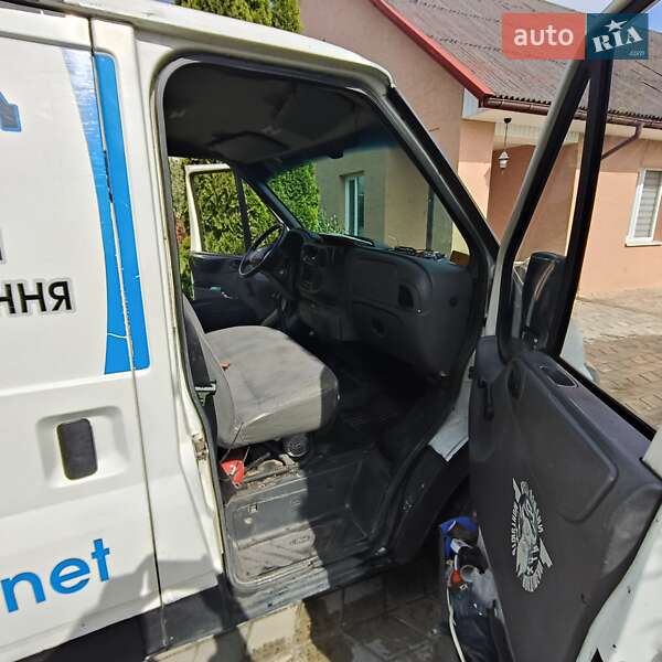 Грузовой фургон Ford Transit 2005 в Луцке