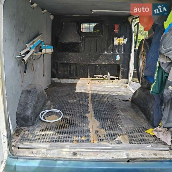 Грузовой фургон Ford Transit 2005 в Луцке