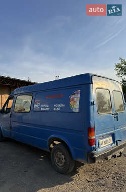 Грузовой фургон Ford Transit 1993 в 