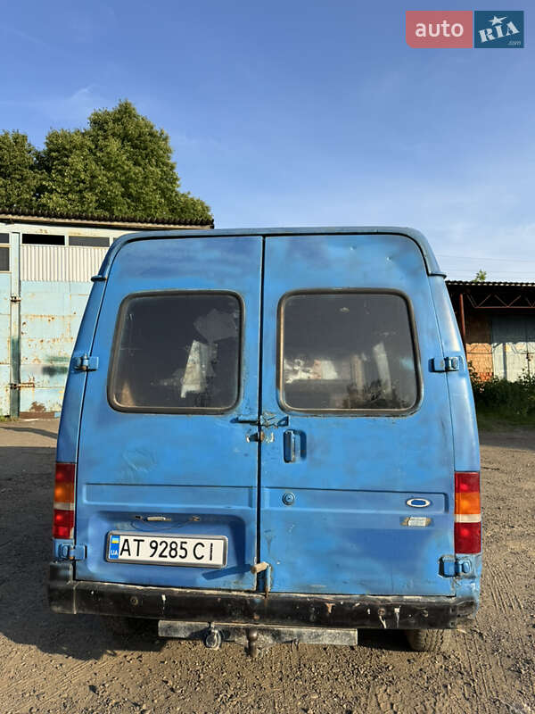 Грузовой фургон Ford Transit 1993 в Черновцах