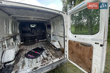 Грузовой фургон Ford Transit 2004 в 
