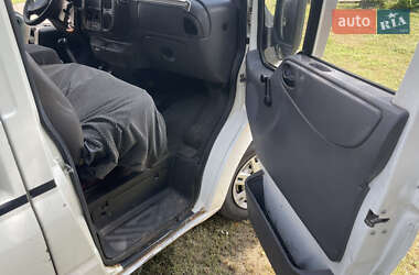 Грузовой фургон Ford Transit 2004 в 