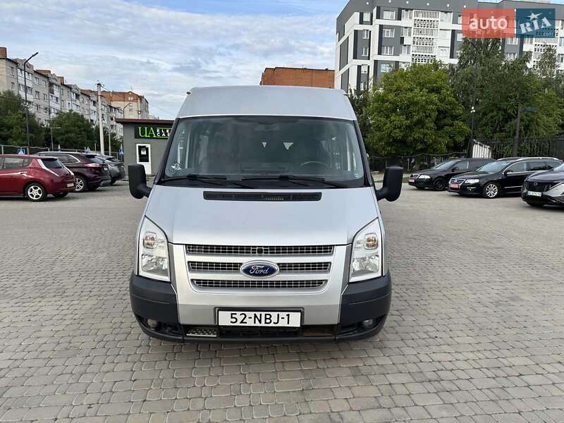 Мікроавтобус Ford Transit 2013 в 