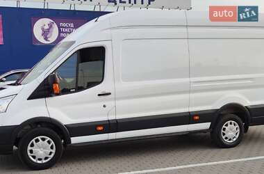 Грузовой фургон Ford Transit 2018 в 