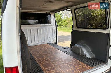 Грузовой фургон Ford Transit 1999 в 