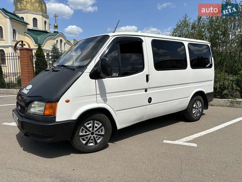 Вантажний фургон Ford Transit 1999 в Роздільній