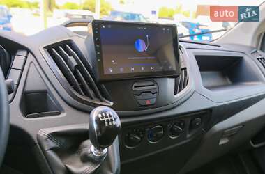 Грузовой фургон Ford Transit 2023 в 