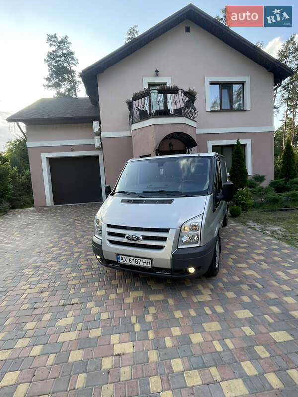 Грузовой фургон Ford Transit 2011 в Киеве