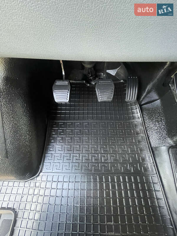 Грузовой фургон Ford Transit 2011 в Киеве