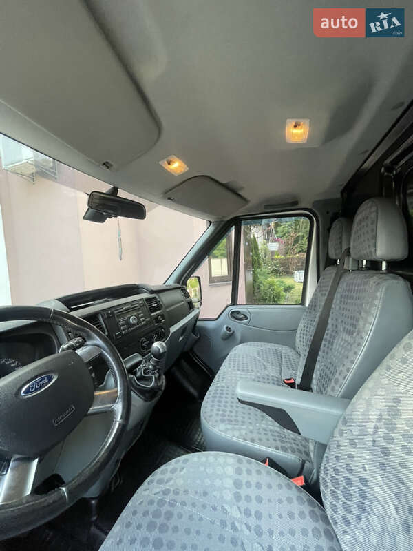 Грузовой фургон Ford Transit 2011 в Киеве