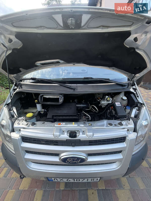 Грузовой фургон Ford Transit 2011 в Киеве