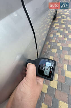 Грузовой фургон Ford Transit 2011 в 