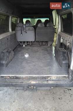Грузопассажирский фургон Ford Transit 2002 в 