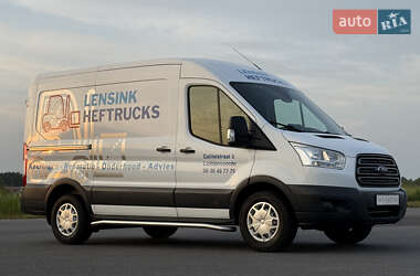 Грузовой фургон Ford Transit 2017 в 