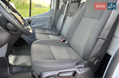 Грузовой фургон Ford Transit 2017 в 