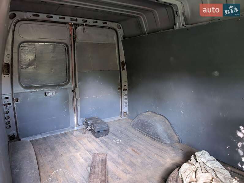 Грузовой фургон Ford Transit 1997 в Ровно
