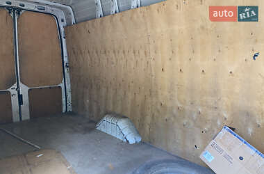 Грузовой фургон Ford Transit 2010 в 