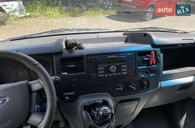 Грузовой фургон Ford Transit 2010 в 