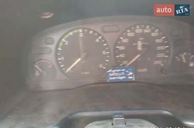 Грузовой фургон Ford Transit 1998 в 