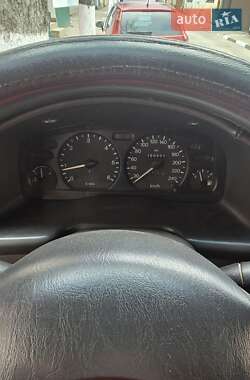 Вантажний фургон Ford Transit 2002 в 